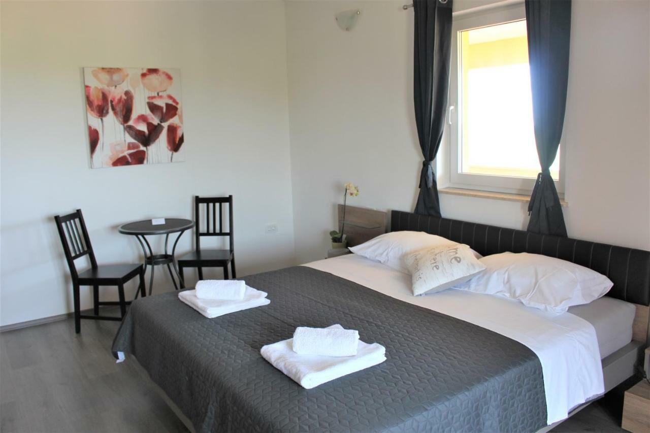 Horizont Apartman Kukci Dış mekan fotoğraf